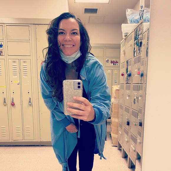 Meet your Posher, Amanda - Picture 1 of 1